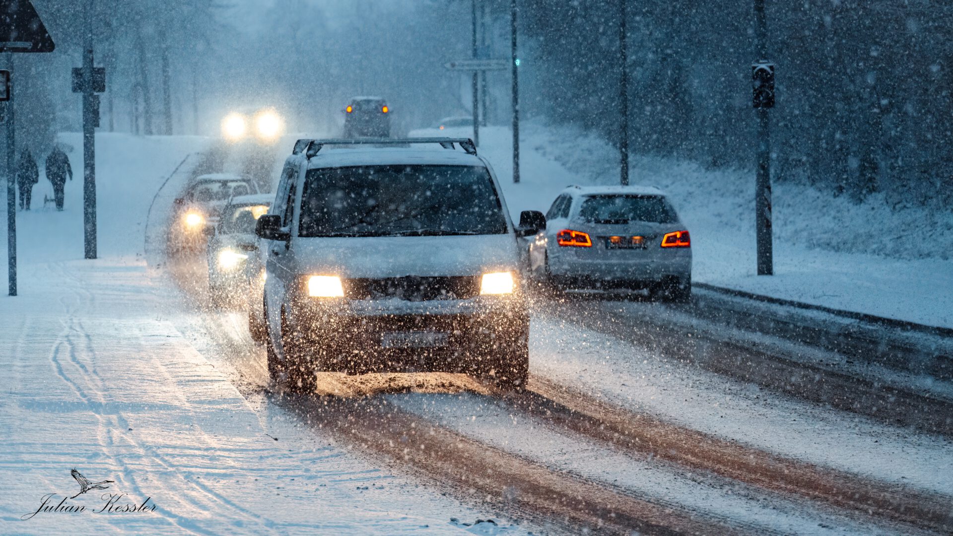 Transporter im Schnee